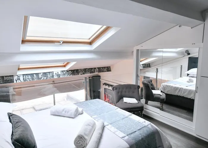 Duplex Design & Moderne En Plein Coeur De *