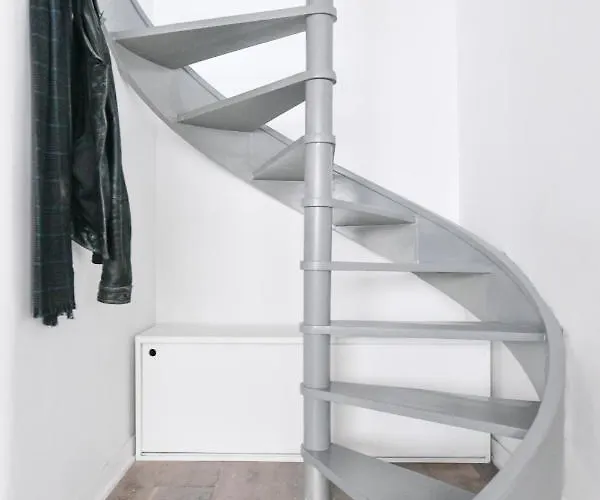 Duplex Design & Moderne En Plein Coeur De *